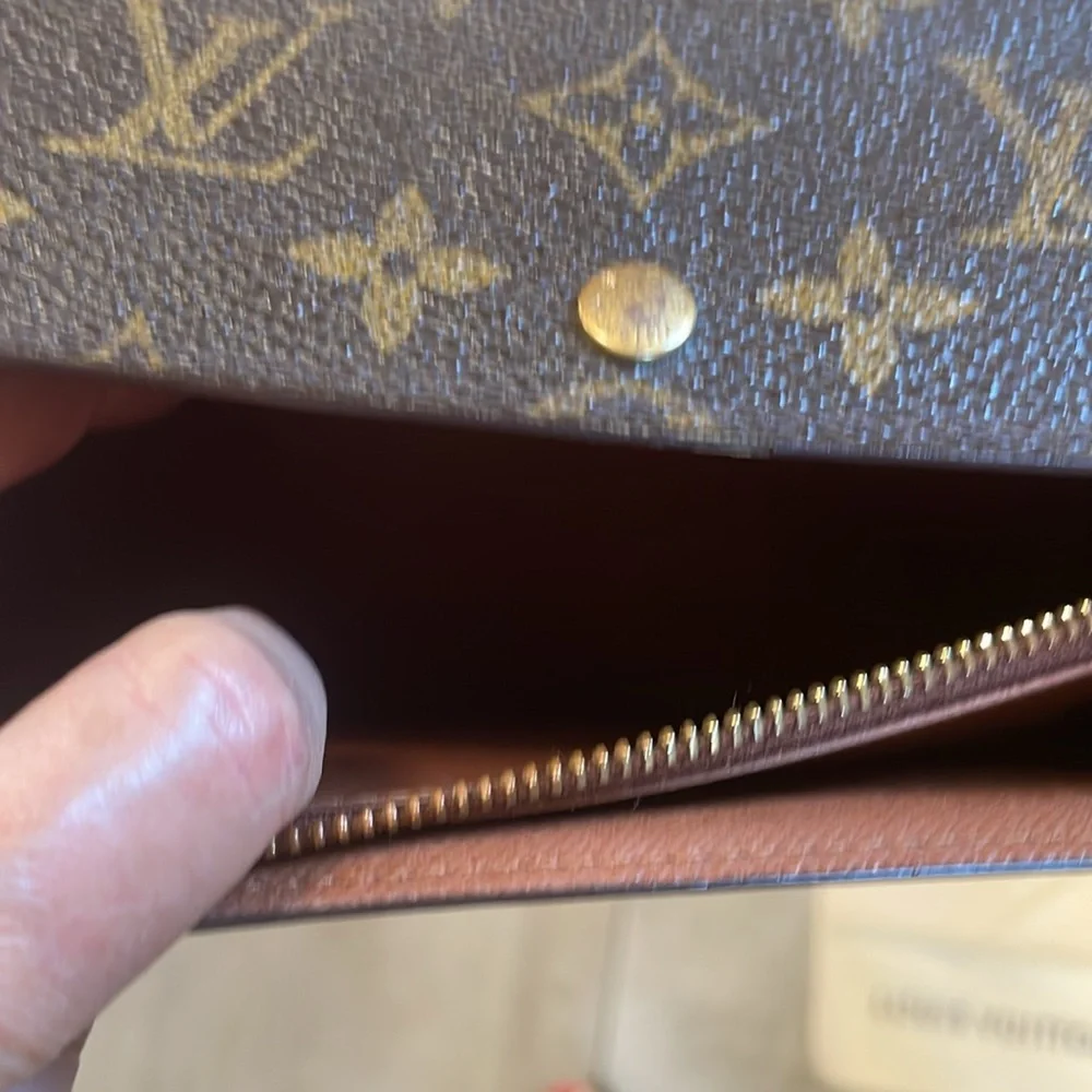 Louis Vuitton Monogram Wallet - Picture 9 of 15